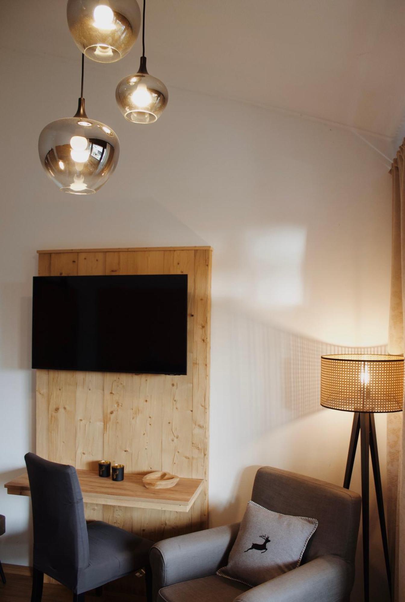 Hotel Garni - Chiemsee-Pension-Seebruck Seeon-Seebruck Εξωτερικό φωτογραφία