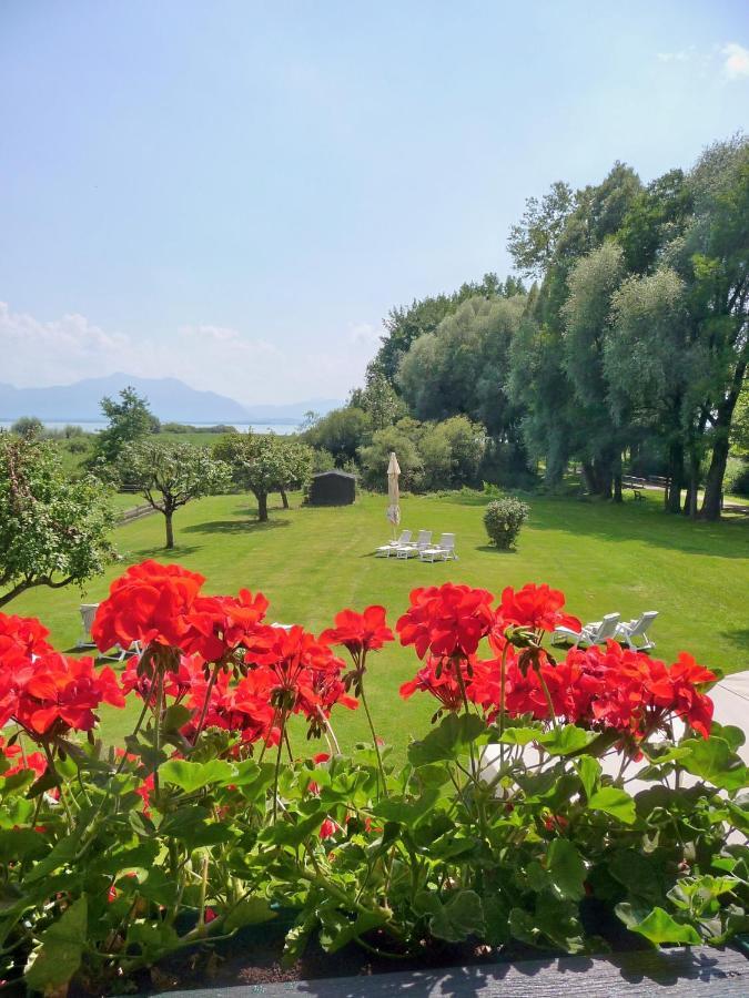 Hotel Garni - Chiemsee-Pension-Seebruck Seeon-Seebruck Εξωτερικό φωτογραφία